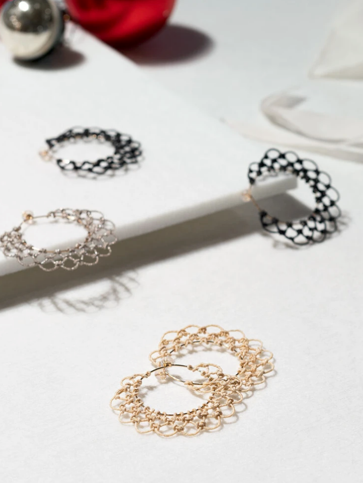 「ARABESQUE」のフープピアス、ミニサイズができるまで