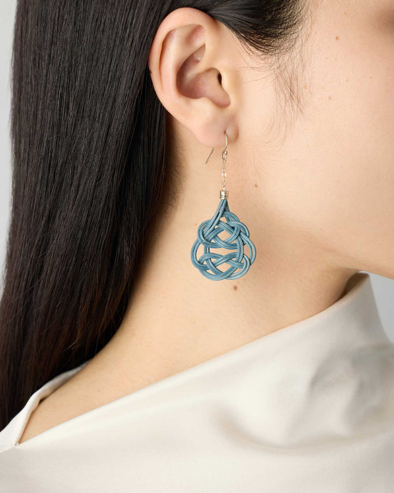 ARABESQUE Earrings 藍