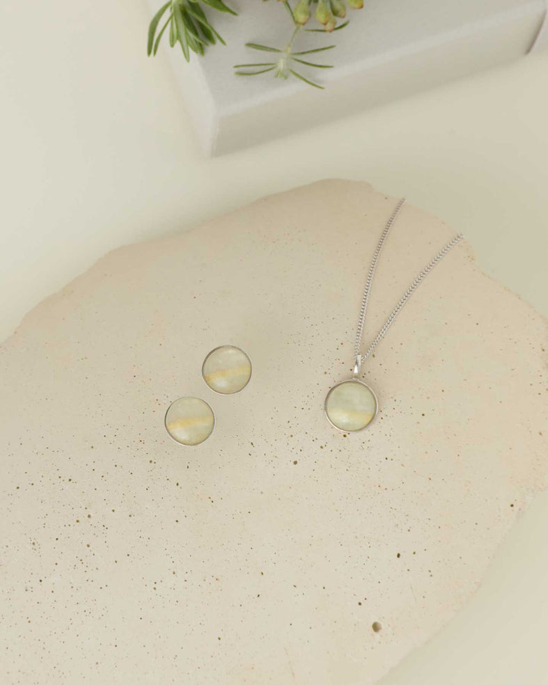 【 Holiday collection 2025 】 Earrings & Necklace Taraspit