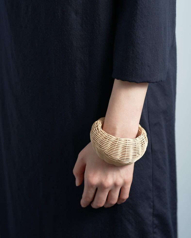 ARABESQUE Bangle 1