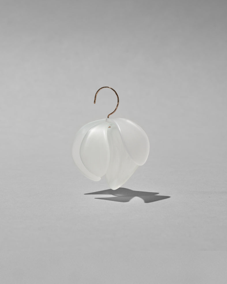 EXCAVATION Single Earring Anthos WHITE FROST